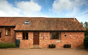 Fabulous Holiday Cottage Located In Stour Valley