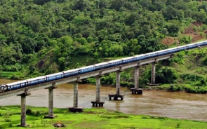 5 MOST VISITED DESTINATIONS IN INDIA FOR THEIR TRAIN ROUTES