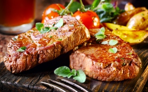 Tourist Tips: How To Find the Best Local Steakhouse