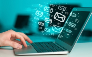 The Pros and Cons Of Email Marketing Services